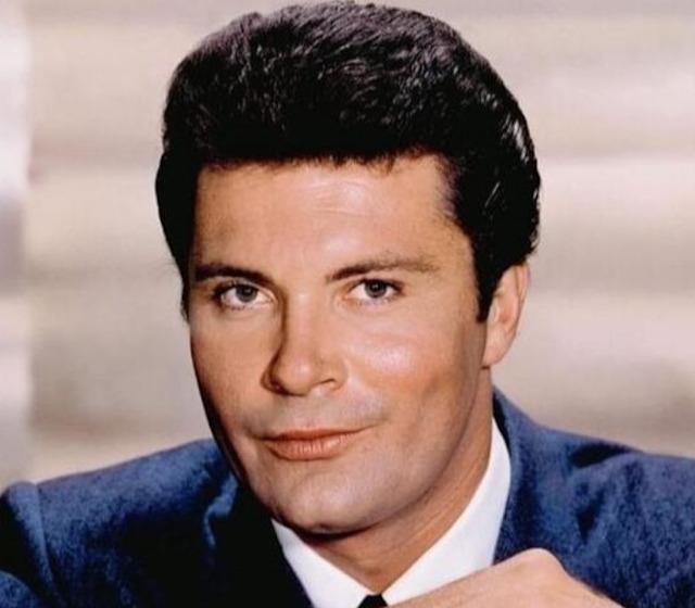 Max Baer Jr. – The charismatic face behind Jethro Bodine who captured America’s heart with charm and wit.