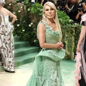 Donatella Versace at the Met Gala 2024: A Fashion Icon Reimagines Beauty and Strength