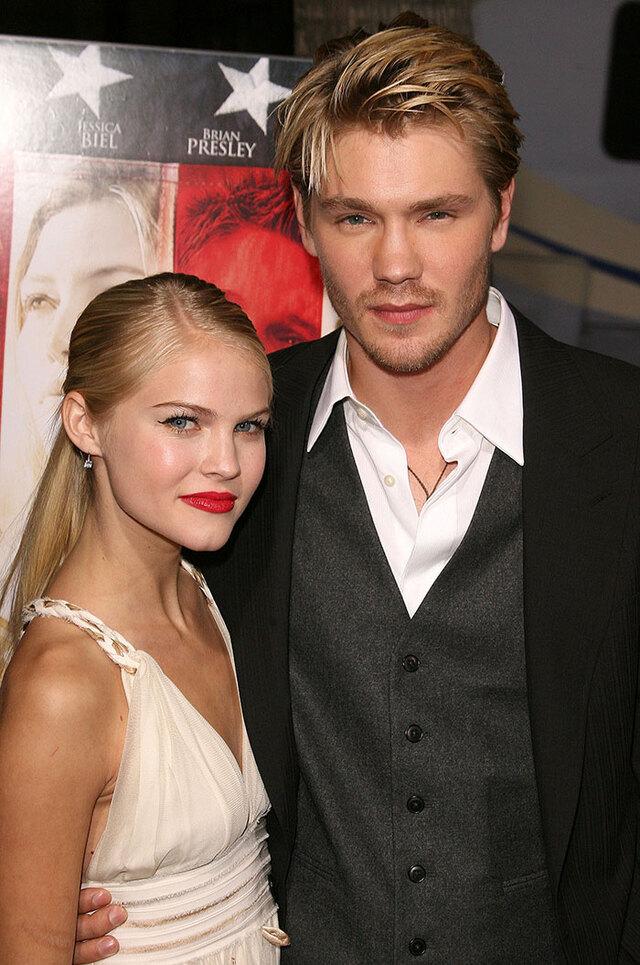 Chad Michael Murray & Kenzie Dalton — Engagement in the Public Eye